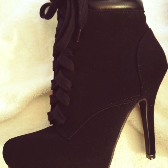 Women's high-heel ankle boots - Picture 8 of 10